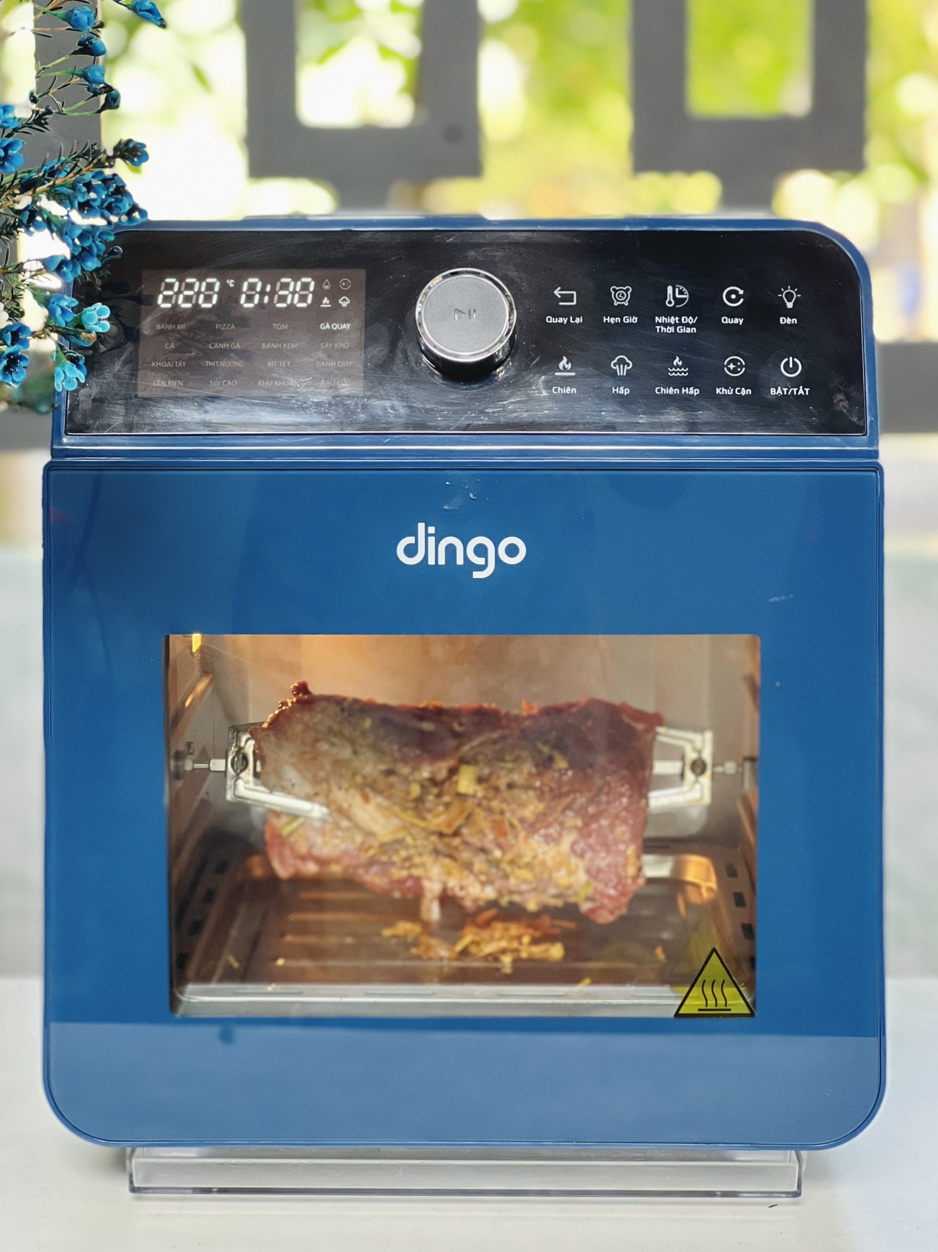 Trải nghiệm làm sườn nướng tảng chuyên nghiệp như nhà hàng cùng nồi chiên hơi nước DINGO DSF16 PRO